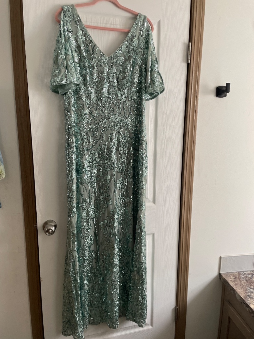 Alex Evenings sequin gown - Picture 4 of 4